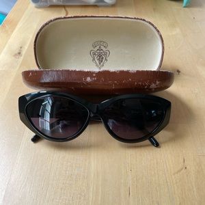 Vintage black Gucci Cateye Sunglasses